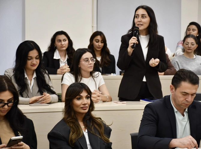 Qarabağ Universitetində yeni təşəbbüslər təqdim edilib - FOTOLAR