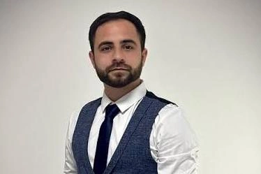 İşçini kollektiv qarşısında danlamaq qanunidir?