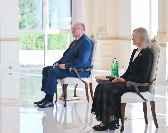 İlham Əliyev Estoniyanın Azərbaycanda yeni təyin olunmuş səfirini qəbul etdi — FOTOLAR