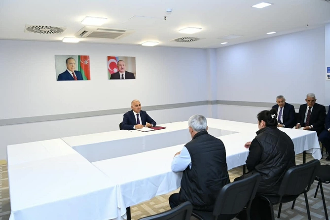 Vüqar Əhmədov Goranboy, Mingəçevir və Yevlaxdan olan sakinlərlə görüşüb - FOTOLAR