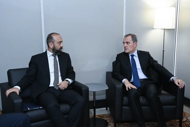 Azərbaycan və Ermənistan diplomatları Nyu-Yorkda yenidən görüşdülər - FOTOLAR