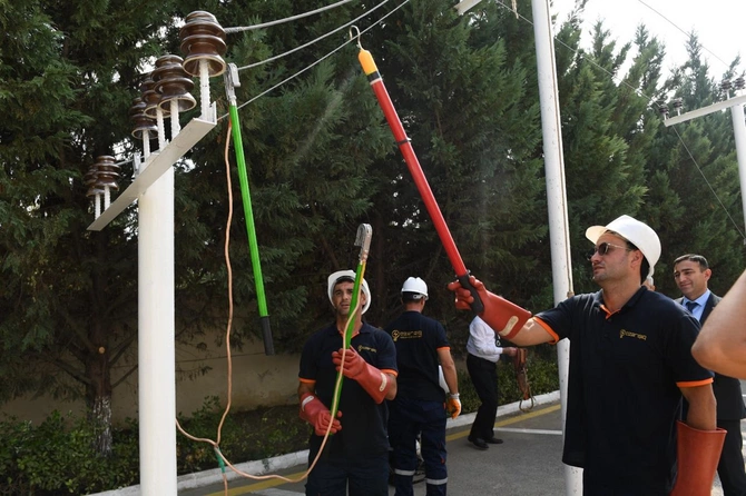 Yeni nəsil energetiklər: Şəbəkənin memarları: 9-cu finalçı müəyyənləşdi - VİDEO/FOTOLAR Yeni nəsil energetiklər: Şəbəkənin memarları: 9-cu finalçı müəyyənləşdi - VİDEO/FOTOLAR