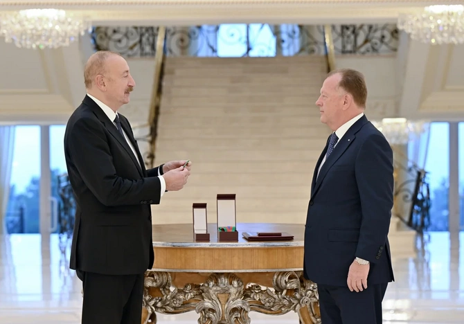 İlham Əliyev Beynəlxalq Cüdo Federasiyasının prezidentini qəbul edib - FOTOLAR İlham Əliyev Beynəlxalq Cüdo Federasiyasının prezidentini qəbul edib - FOTOLAR