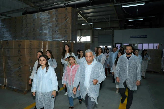 Azərsun Holdinq Təmizlik Kağızları Fabrikinə mediatur keçirib – FOTO
