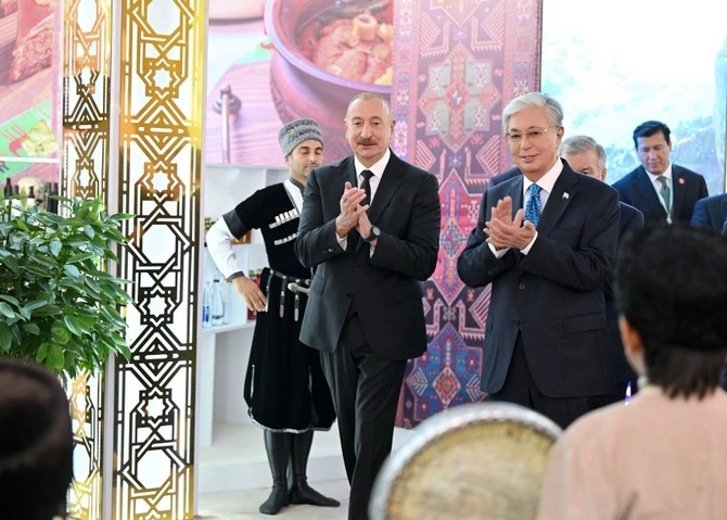 Prezident İlham Əliyev MDB Ölkələrinin Milli Kulinariya Festivalı ilə tanış olub, rəsmi qəbulda iştirak edib - FOTOLAR