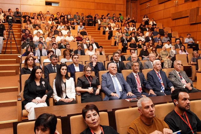 V Şəki Beynəlxalq Teatr Festivalı keçirilir - FOTOLAR