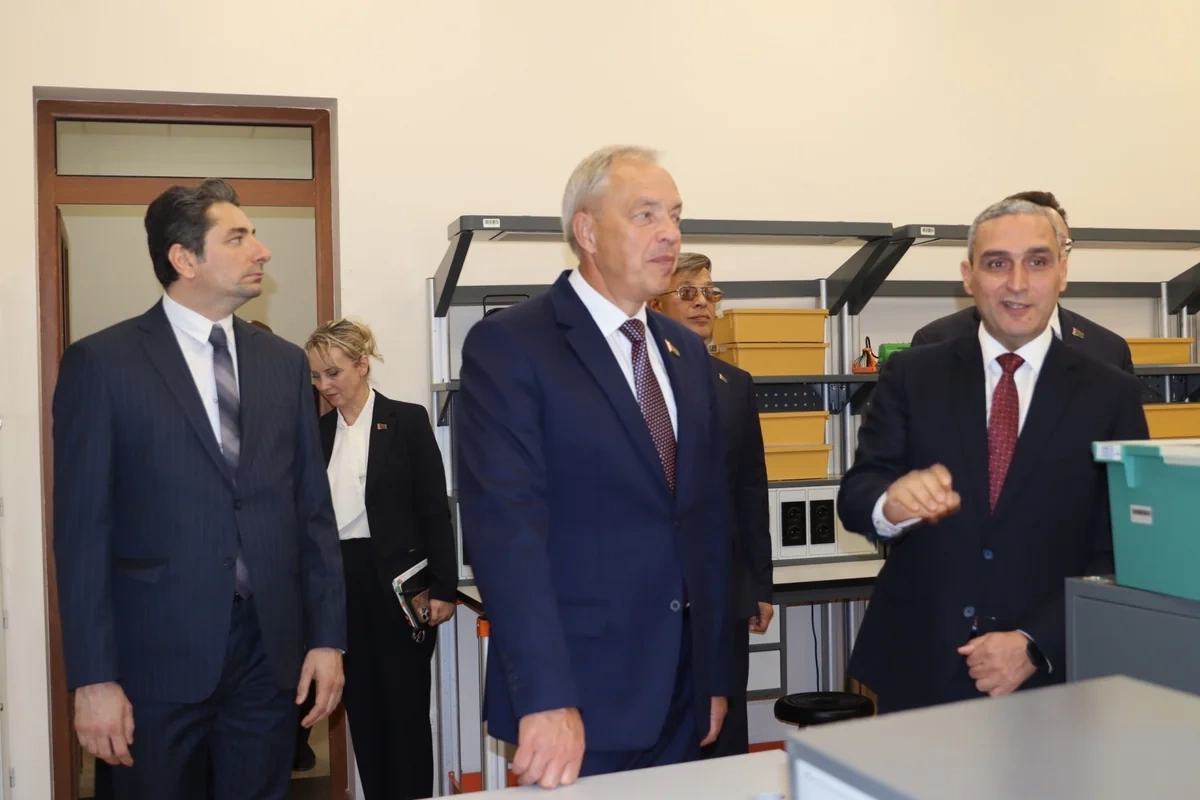 Belarus Milli Assambleyasının Nümayəndələr Palatasının sədri Xankəndiyə səfər edib - FOTOLAR