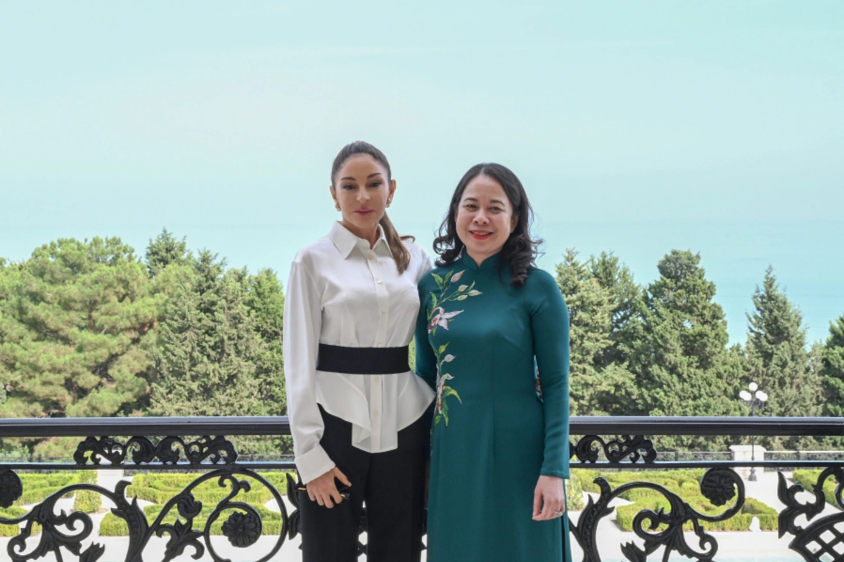 İlham Əliyev və birinci xanım Vo Thi An Suan ilə görüşüblər — FOTOLAR