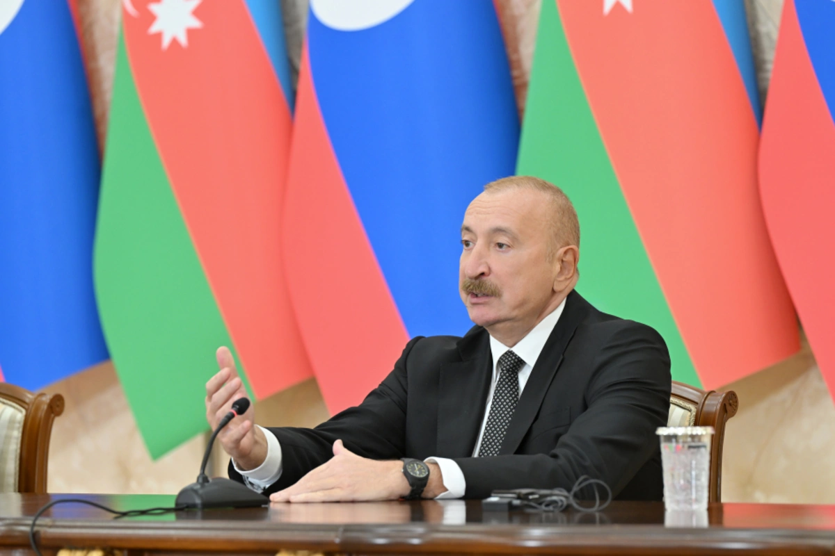 Azərbaycan və Laos prezidentləri mətbuata bəyanatlarla çıxış ediblər — FOTOLAR