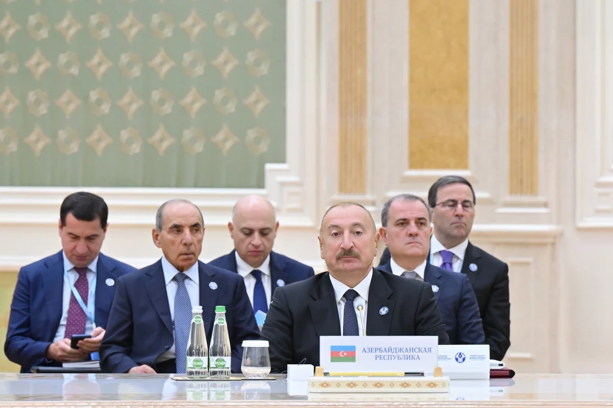 MDB Dövlət Başçıları Şurasının geniş tərkibdə iclası bitib - FOTOLAR (YENİLƏNİB)