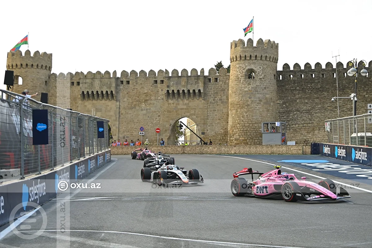 Formula-2: Azərbaycan Qran-prisində sprint yarışı başlayıb