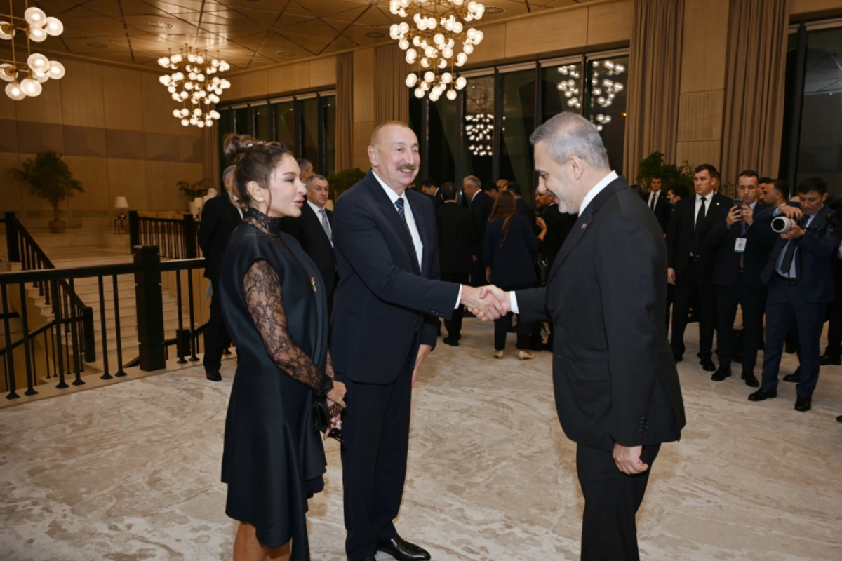 İlham Əliyevin adından AQEM iştirakçılarının şərəfinə şam yeməyi verildi — FOTOLAR
