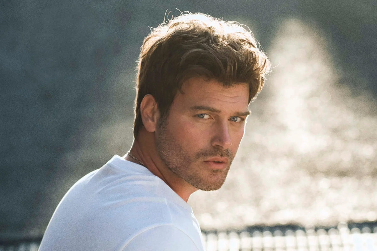 Kıvanç Tatlıtuğ bu dəfə dənizdə balıq tutdu - FOTO