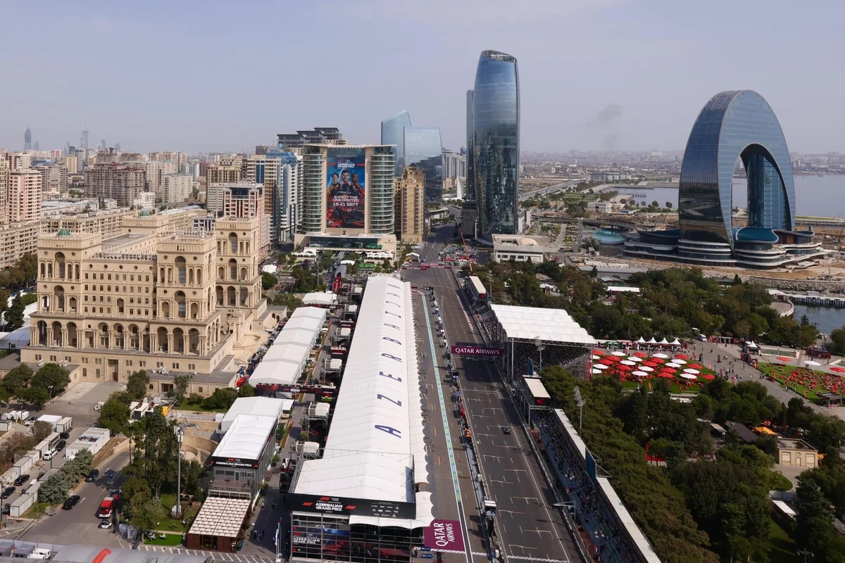 Formula 1: Corc Rassell Bakıdakı ilk sərbəst yürüşdə ən yaxşı nəticəni göstərib - YENİLƏNİB
