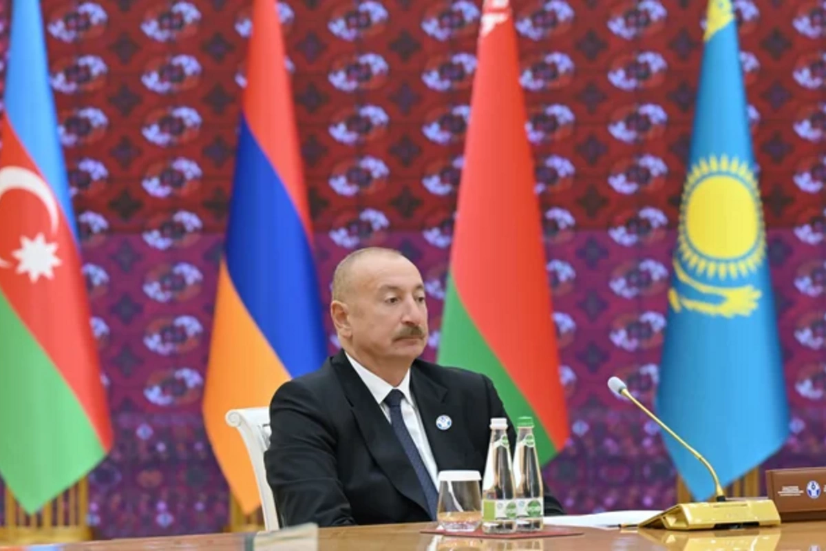 İlham Əliyev MDB Dövlət Başçıları Şurasının məhdud tərkibdə iclasında çıxış etdi - FOTOLAR (YENİLƏNİB)