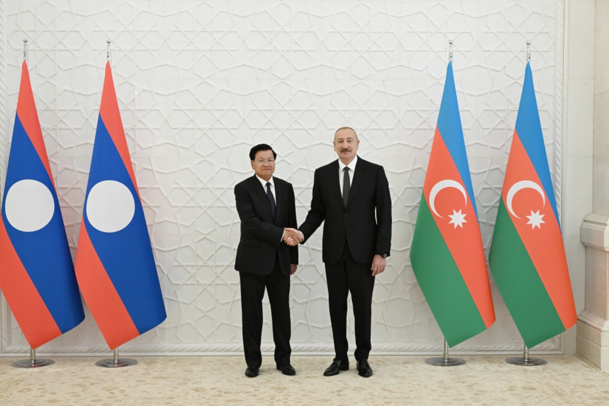 Laos Prezidentinin Bakıda rəsmi qarşılanma mərasimi olub — FOTOLAR