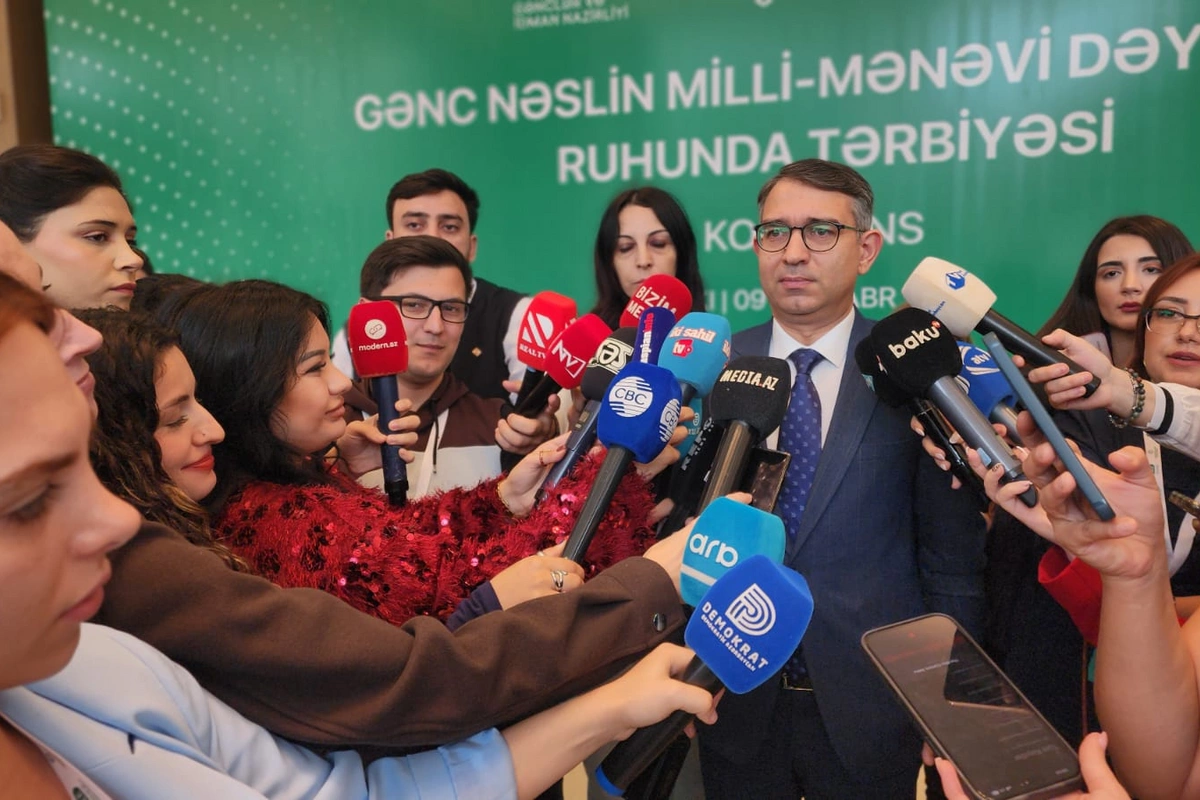 Gənc nəslin milli-mənəvi dəyərlər ruhunda tərbiyəsi mövzusunda konfrans keçirilir