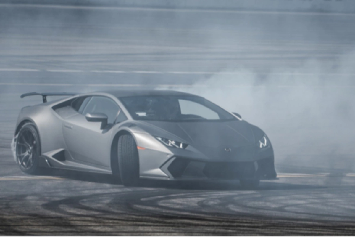 Bulvarda 630 minlik Lamborghini ilə drift etdi: Qərar verildi