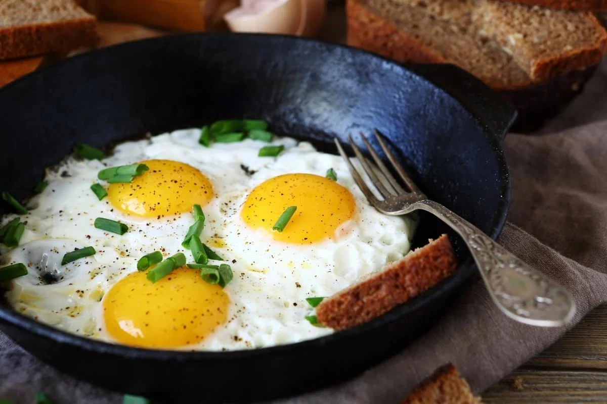 D vitaminindən daha yaxşı faydalanmaq üçün yumurtanı necə hazırlamaq olar?