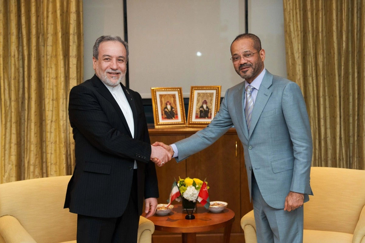 Oman və İran XİN rəhbərləri Hörmüz boğazını müzakirə edib