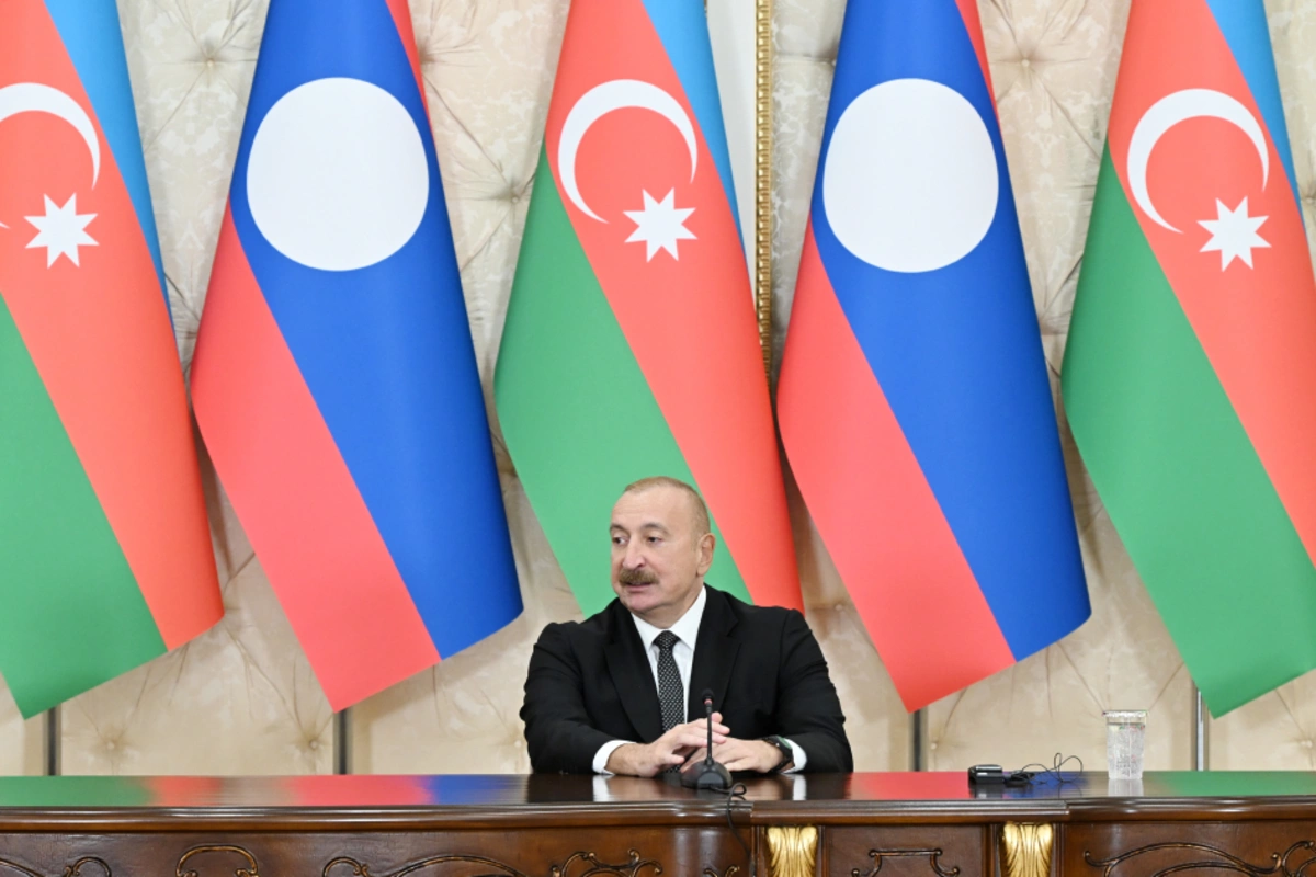 Azərbaycan və Laos prezidentləri mətbuata bəyanatlarla çıxış ediblər — FOTOLAR