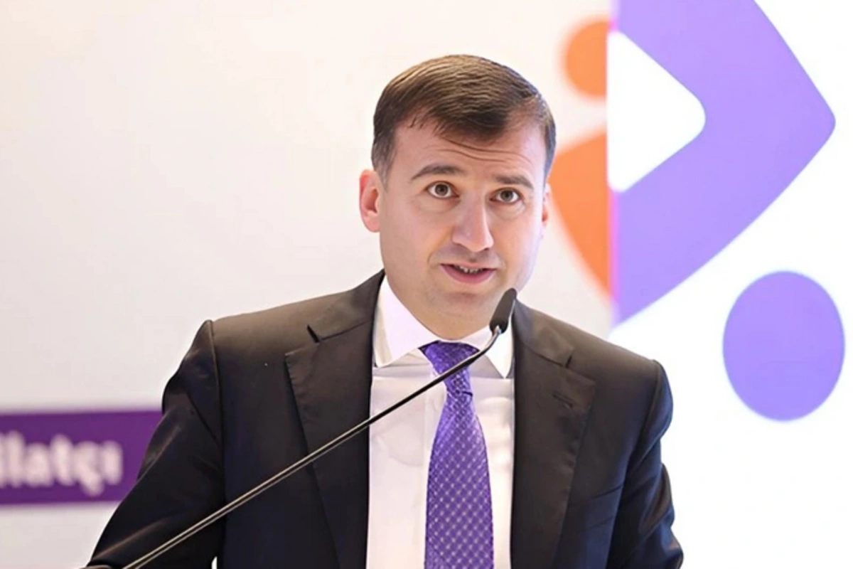 Komitə sədri idarə rəisini işdən çıxardı
