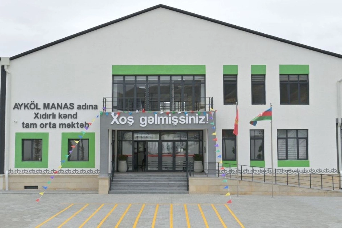 Xıdırlı kənd məktəbinə qırğız xalqının dastan qəhrəmanının adı verildi