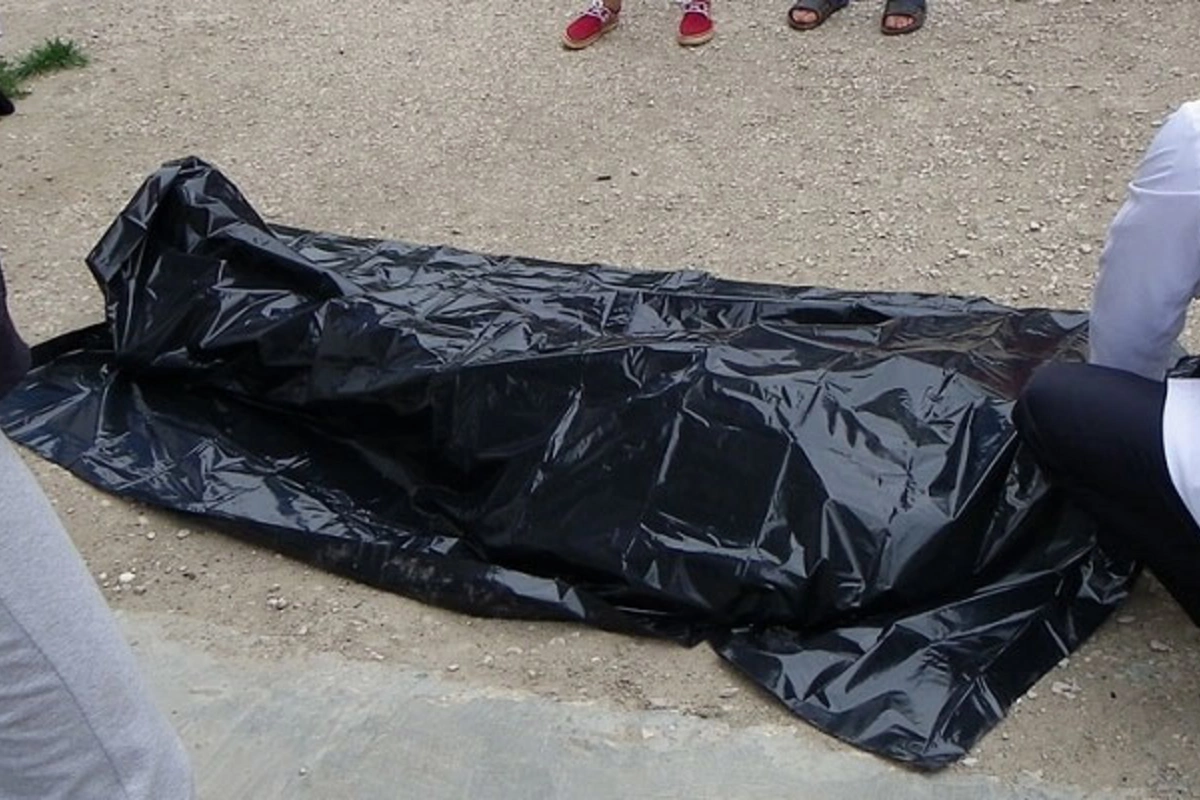 Bakıda oğlunu öldürən qadın özünü binadan atdı - FOTOLAR