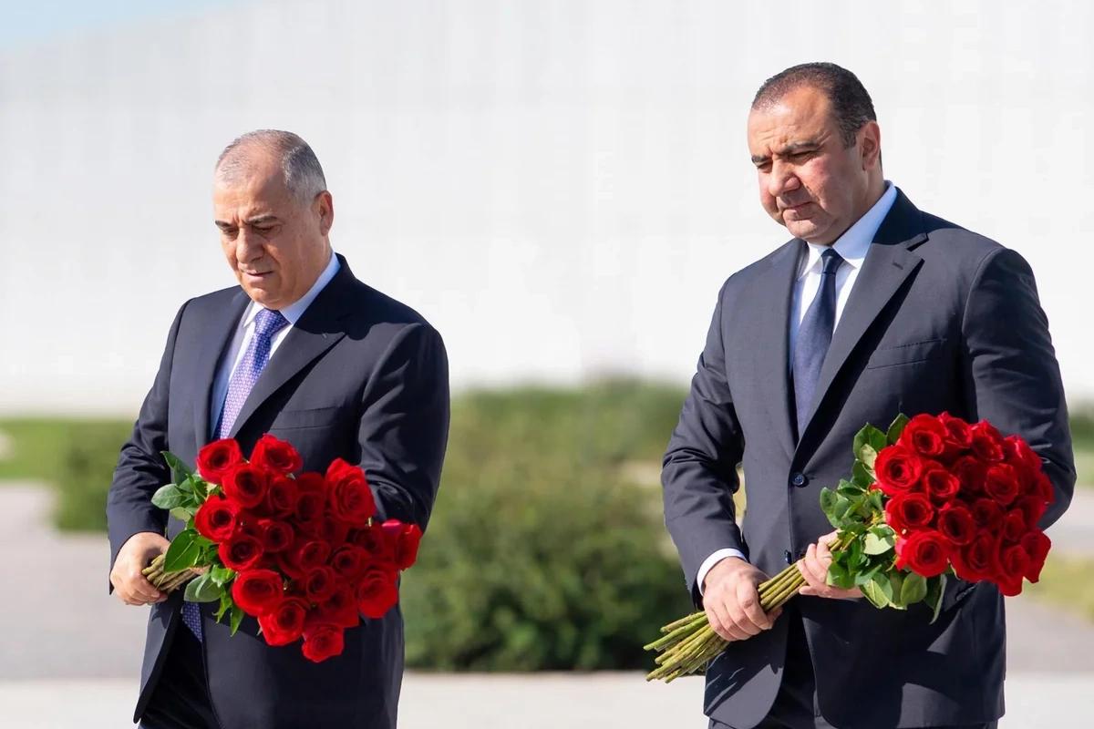 DTX və XKX rəisləri Zəfər parkını ziyarət ediblər - FOTOLAR