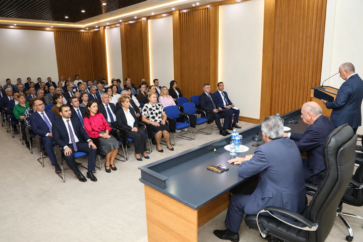 AzərEnerjidə YAP-ın VIII Qurultayı ilə bağlı tədbir - FOTO