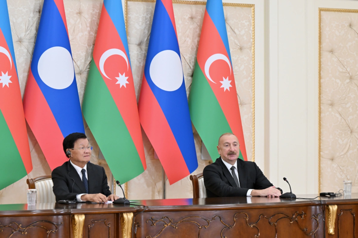 Azərbaycan və Laos prezidentləri mətbuata bəyanatlarla çıxış ediblər — FOTOLAR