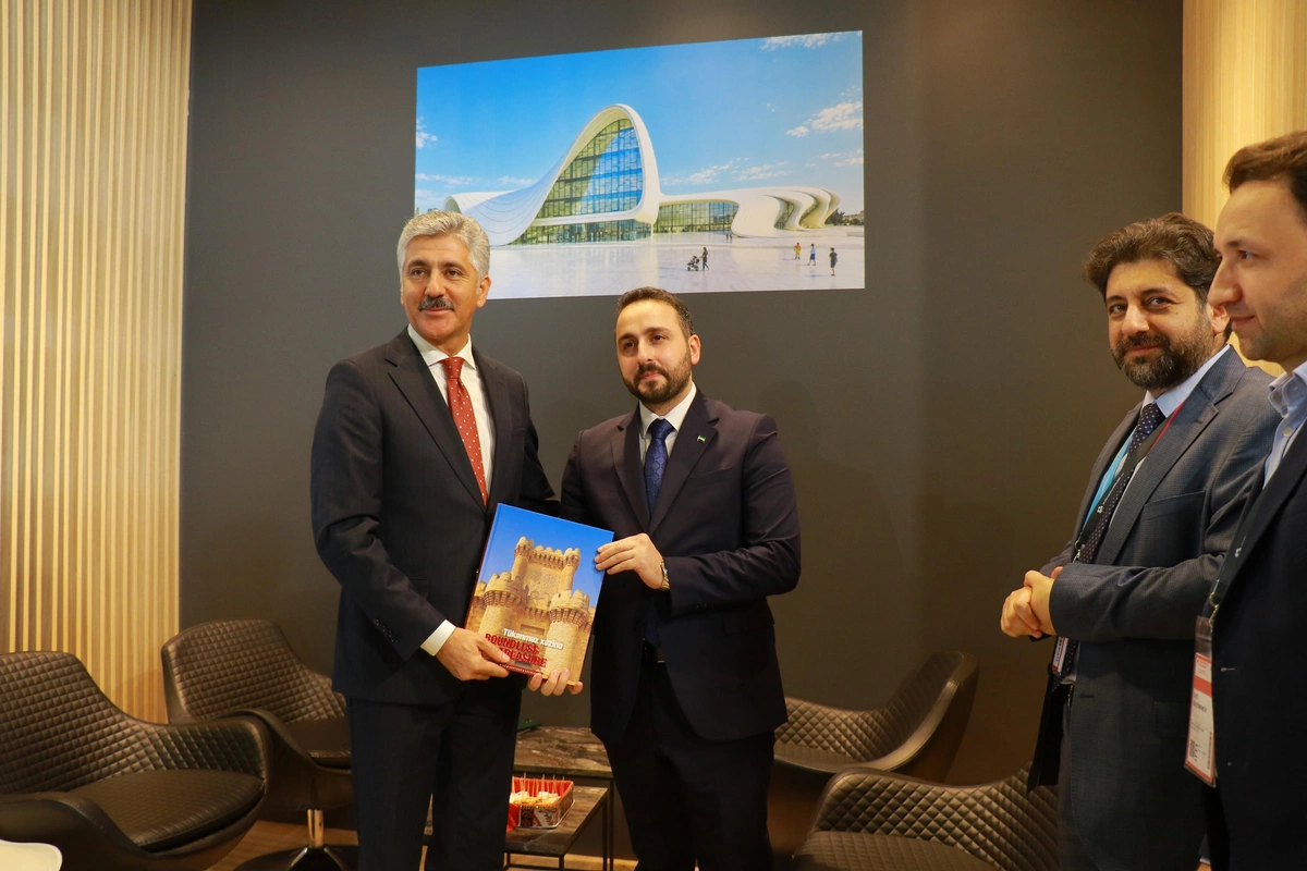 Azərbaycanın kitab mədəniyyəti 78-ci Frankfurt Beynəlxalq Kitab Sərgisində təqdim olunur - FOTOLAR