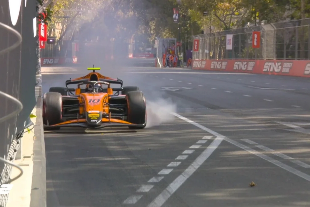 Formula 2: İki pilot Bakıdakı sərbəst yürüşdə mübarizəni dayandırıb