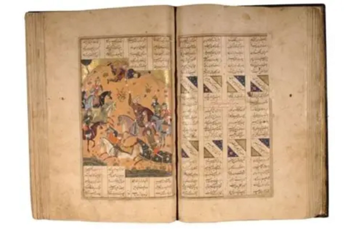 Firdovsinin «Şahnamə»sinə tənqidi baxış