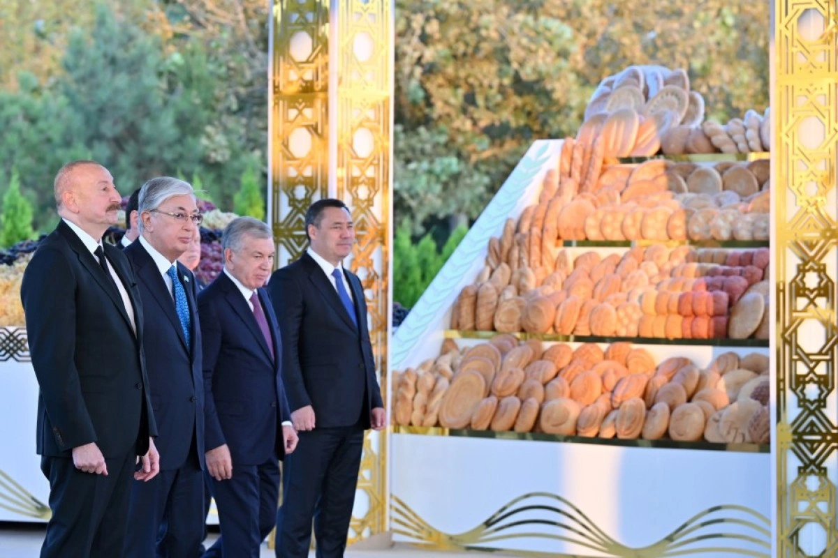 Prezident İlham Əliyev MDB Ölkələrinin Milli Kulinariya Festivalı ilə tanış olub, rəsmi qəbulda iştirak edib - FOTOLAR