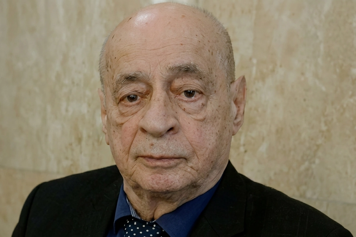 Ənvər Qafarlı vəfat etdi