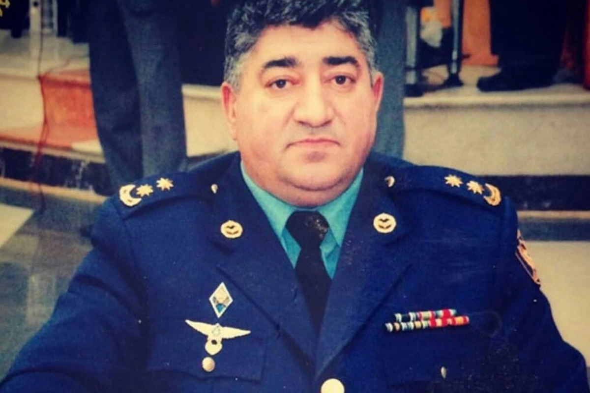 Restoranda yıxılan polkovnik-leytenant vəfat etdi