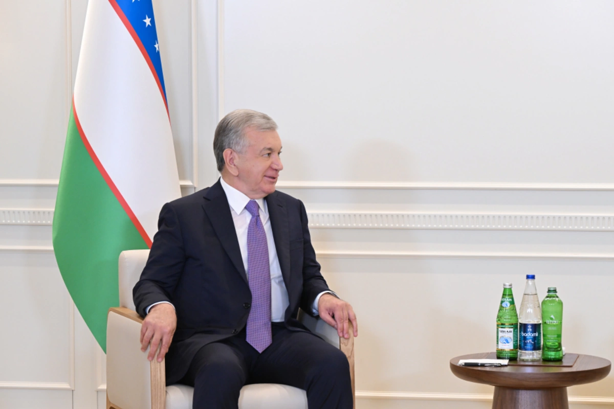İlham Əliyev Özbəkistan Prezidenti ilə görüşüb — FOTOLAR
