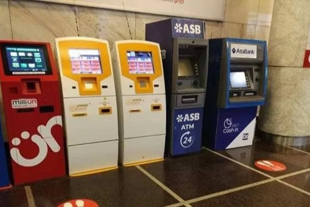 Yeni 100 manatlıqlar niyə terminallarda qəbul edilmir? – Mərkəzi Bankdan açıqlama