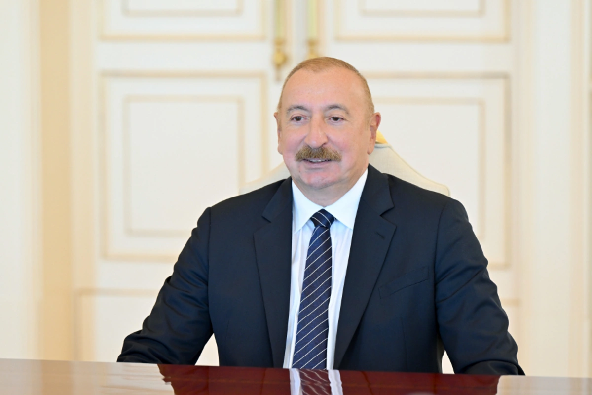 İlham Əliyev Şri-Lankanın xarici işlər, xarici məşğulluq və turizm nazirini qəbul edib — FOTOLAR