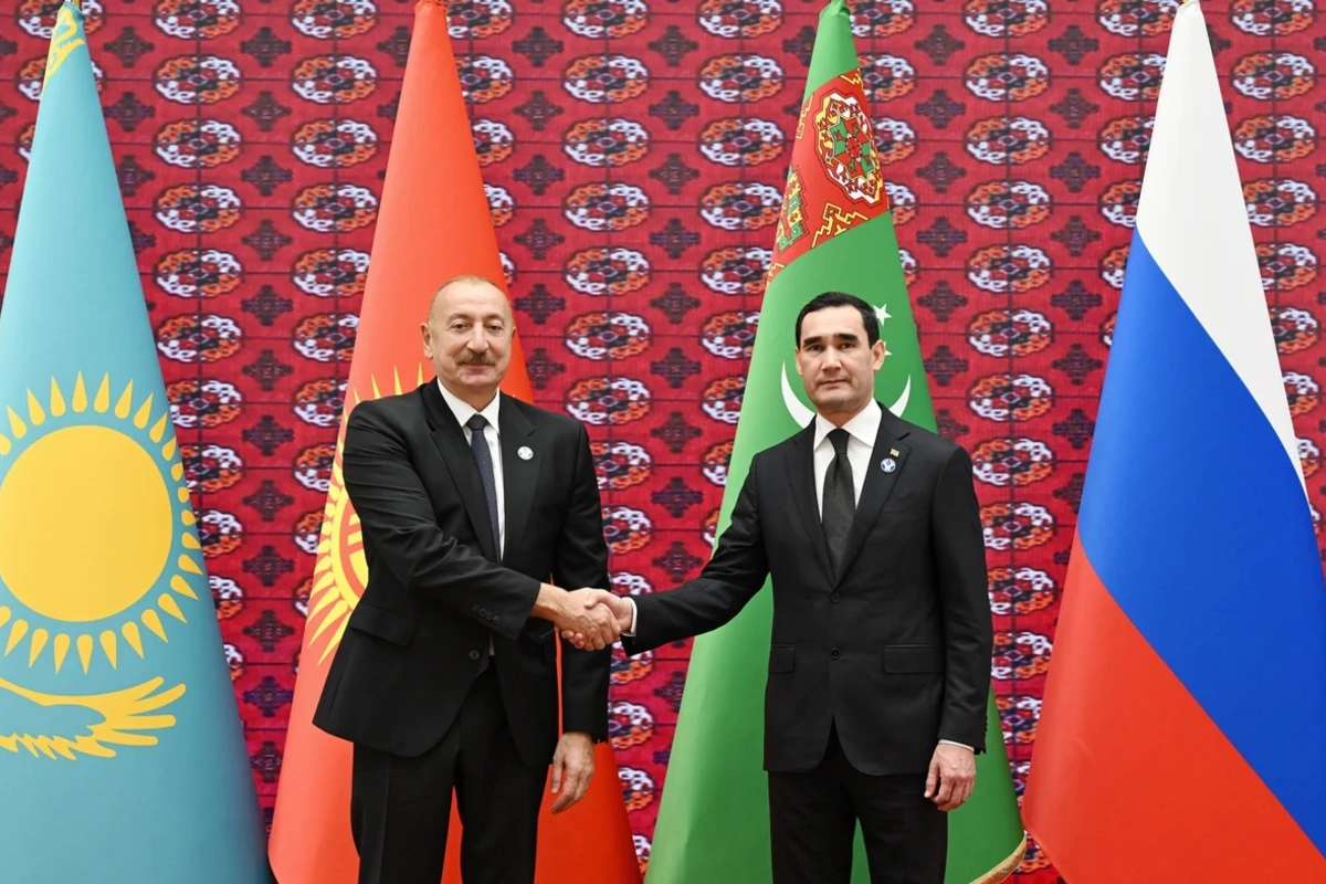 İlham Əliyev MDB Dövlət Başçıları Şurasının iclasının keçiriləcəyi məkana gedib - FOTOLAR (YENİLƏNİB)
