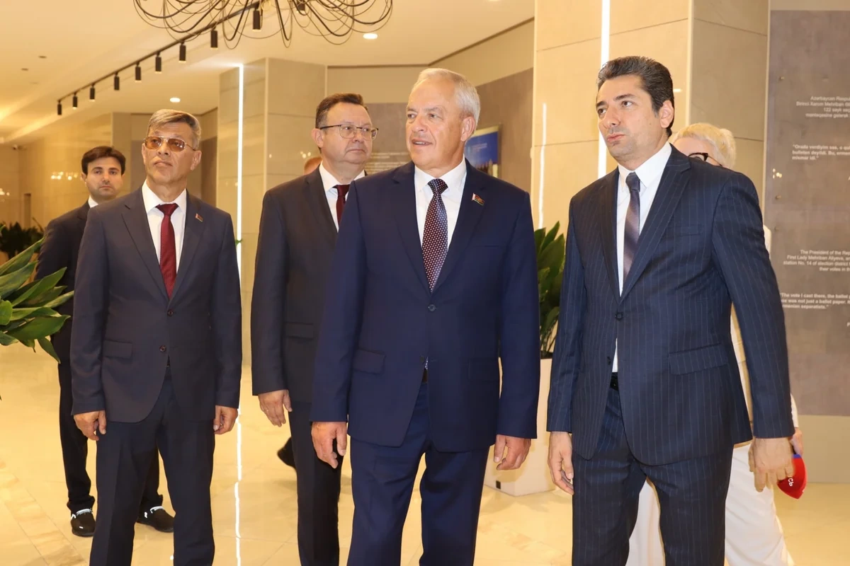 Belarus Milli Assambleyasının Nümayəndələr Palatasının sədri Xankəndiyə səfər edib - FOTOLAR