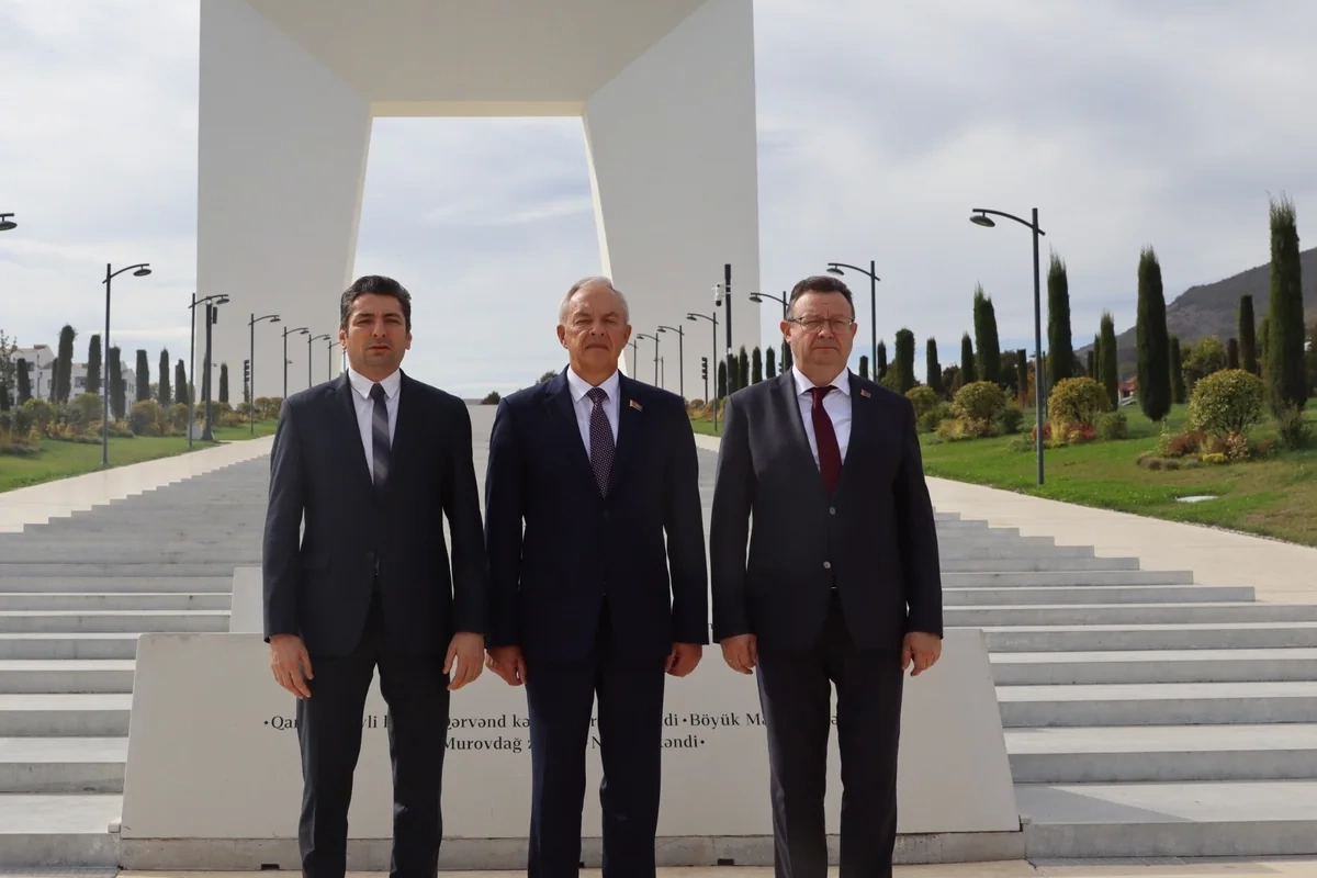 Belarus Milli Assambleyasının Nümayəndələr Palatasının sədri Xankəndiyə səfər edib - FOTOLAR