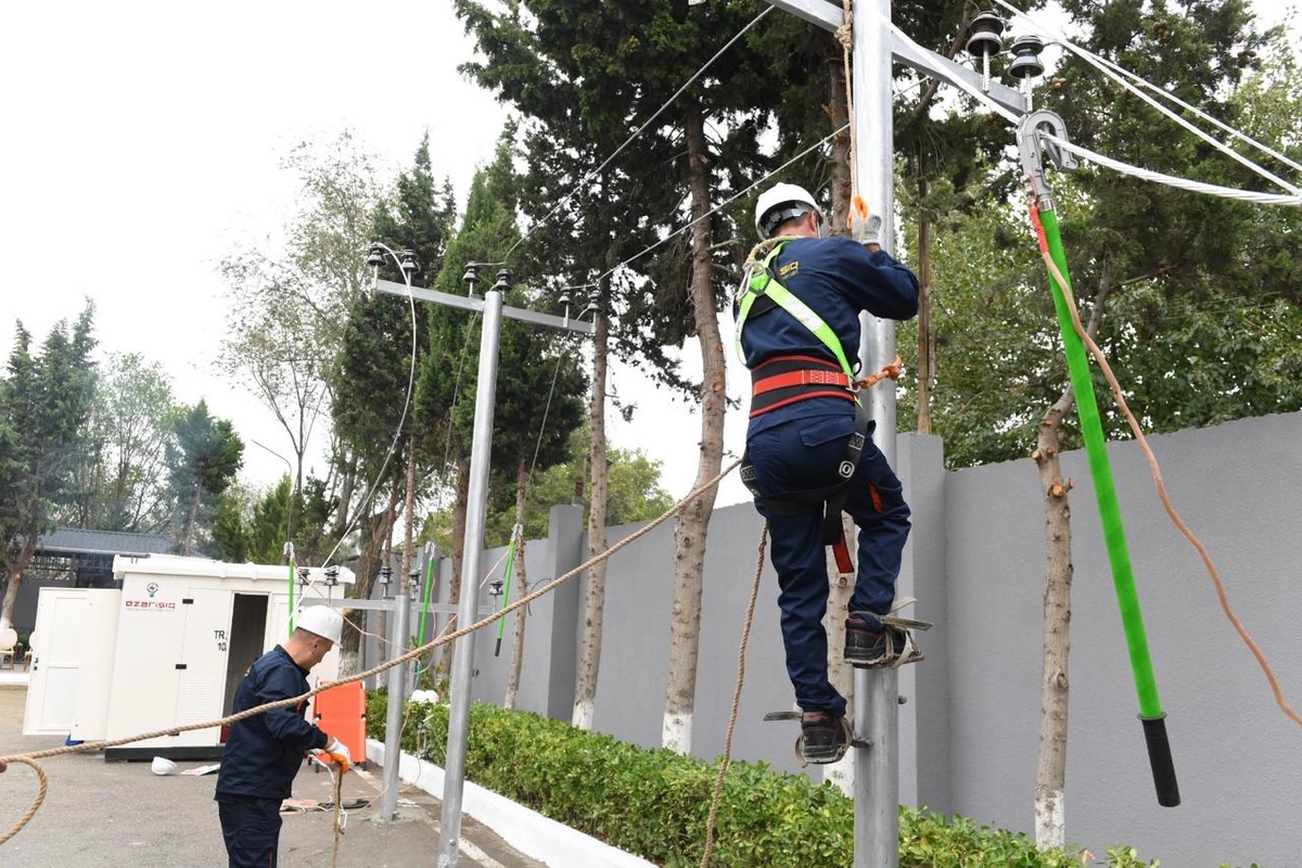 "Yeni nəsil energetiklər: Şəbəkənin memarları" Ümumrespublika Yarışının son finalçısı da müəyyənləşib — FOTOLAR