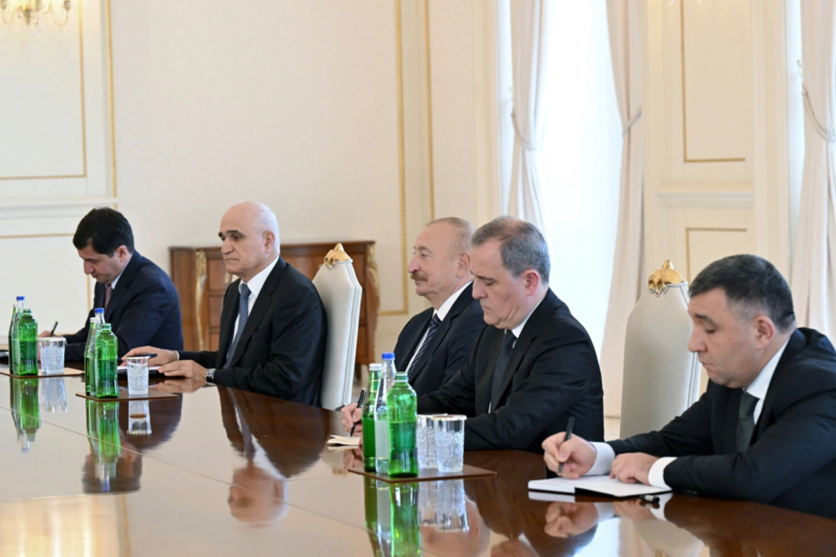 Prezident Vanq Yini qəbul etdi — FOTOLAR