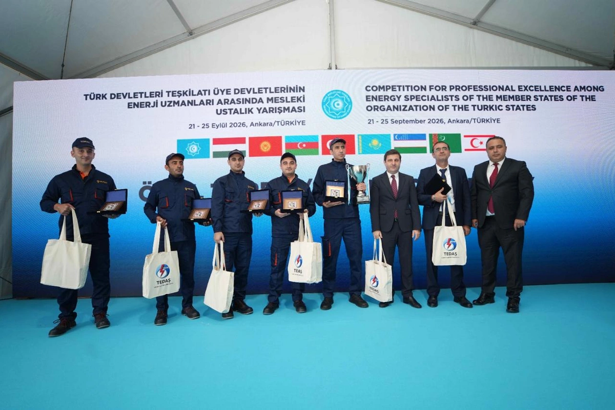 "Azərişıq" əməkdaşları Türkiyədə keçirilən beynəlxalq Peşə Ustalığı Yarışında birinci yerə layiq görülüblər