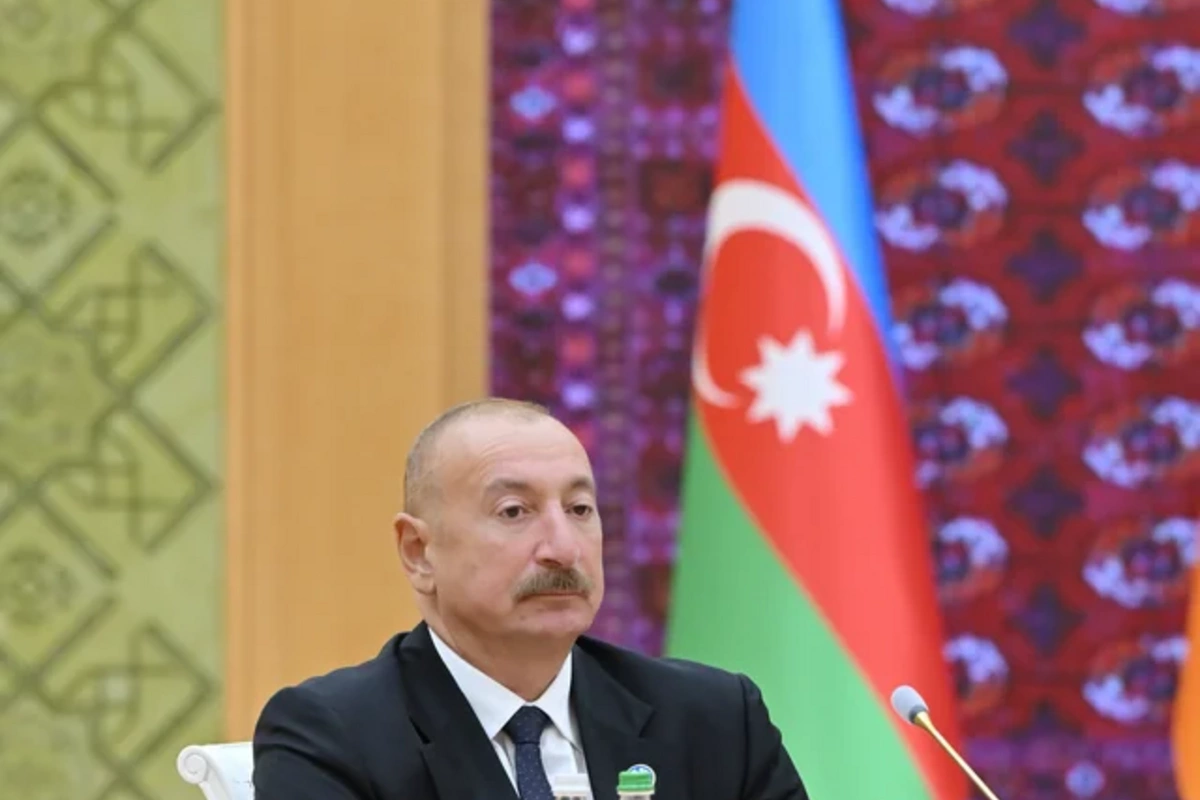 İlham Əliyev MDB Dövlət Başçıları Şurasının məhdud tərkibdə iclasında çıxış etdi - FOTOLAR (YENİLƏNİB)