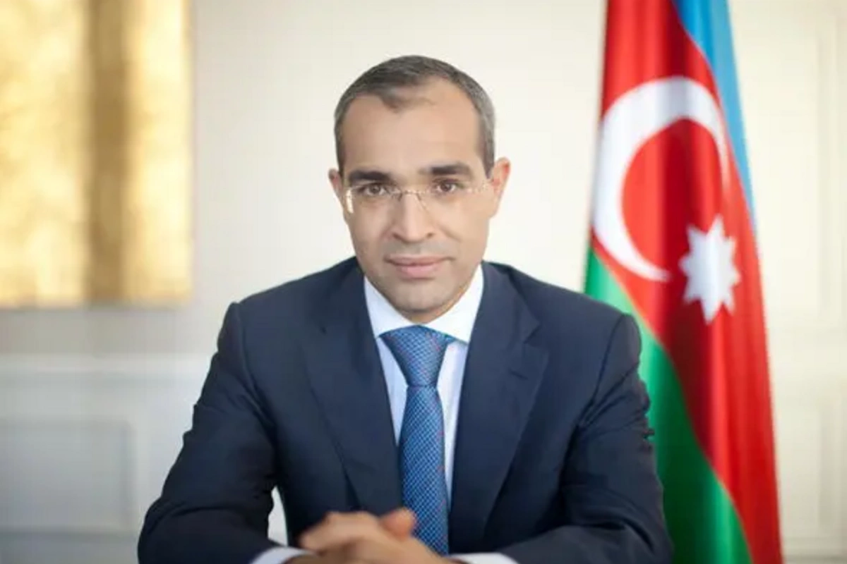 Nazir şöbə müdirini vəzifədən azad etdi - FOTO