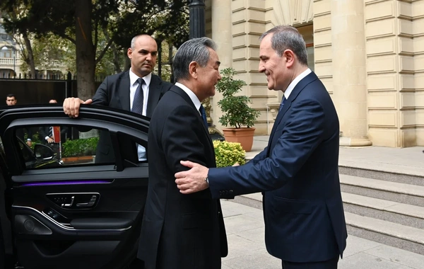 Ceyhun Bayramov çinli həmkarı ilə regional təhlükəsizliyi müzakirə edib - FOTOLAR