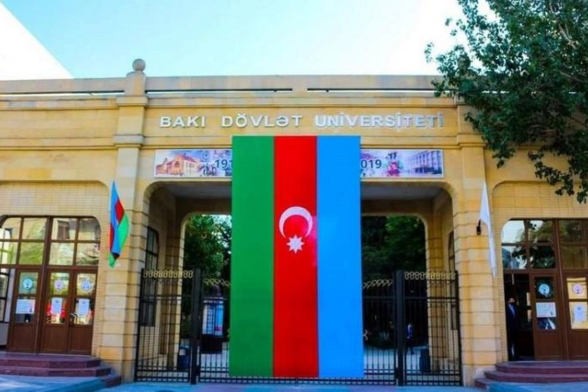 Dövlət bayrağımızı təhqir edən tələbə universitetdən qovuldu